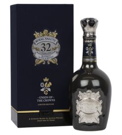 Rượu Chivas 32